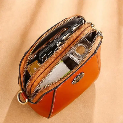 Stylish Leather Crossbody Bag – Small & Timeless