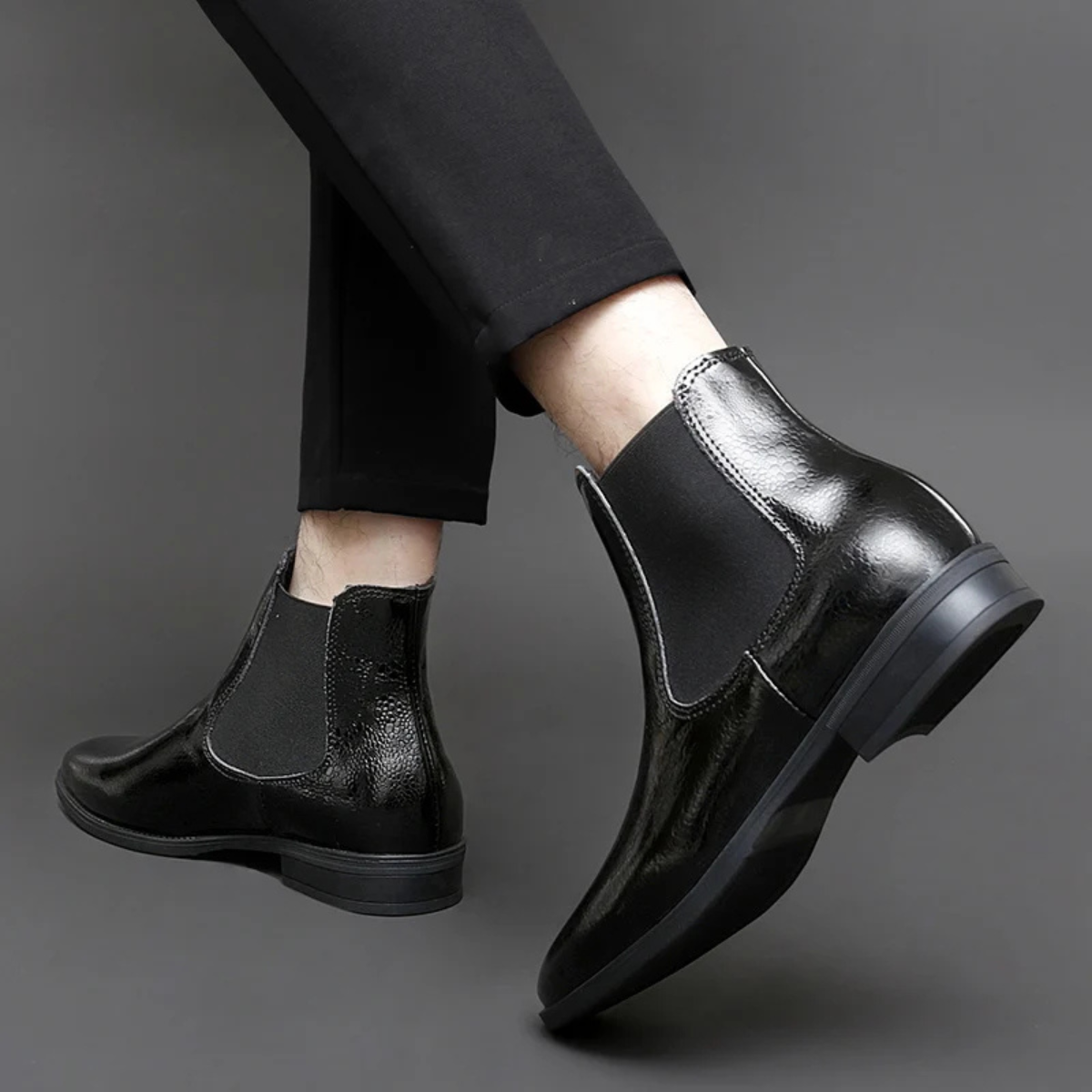 Men's Classic Leather Chelsea Ankle Boots with Stretch