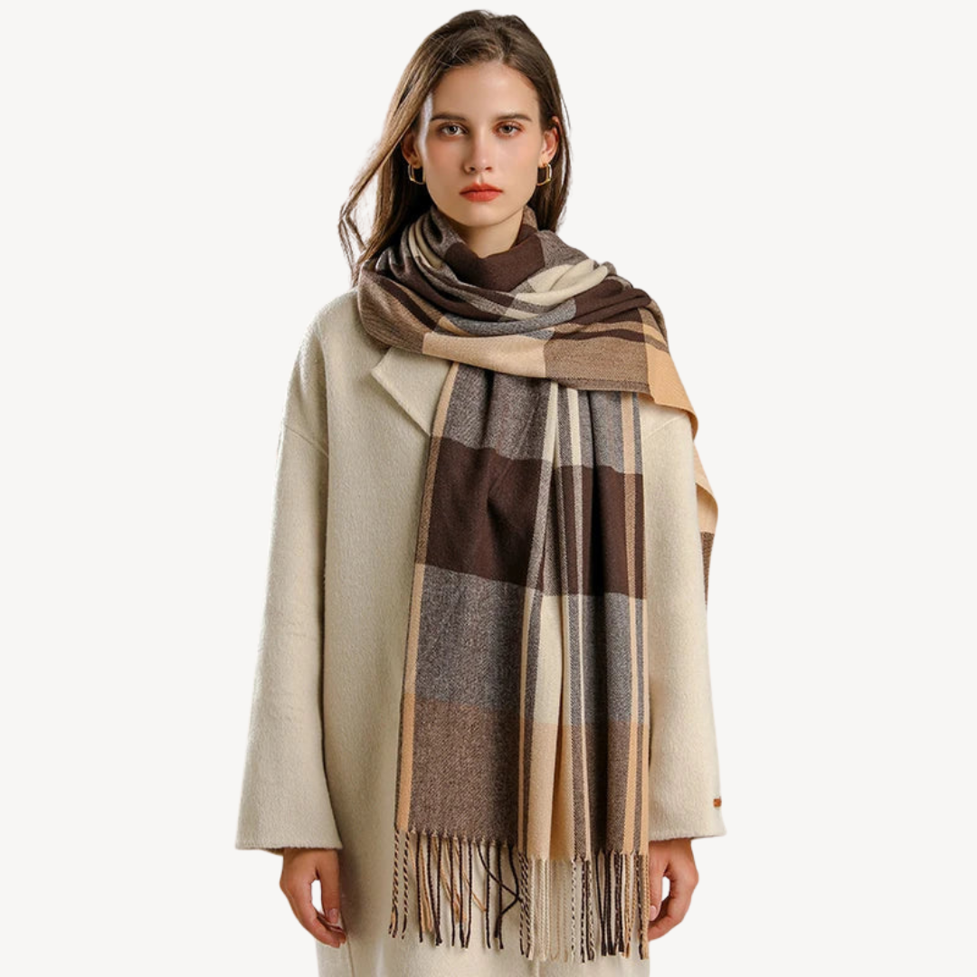 Classic Checkered Wool Scarf for Ladies - OutfitLondon