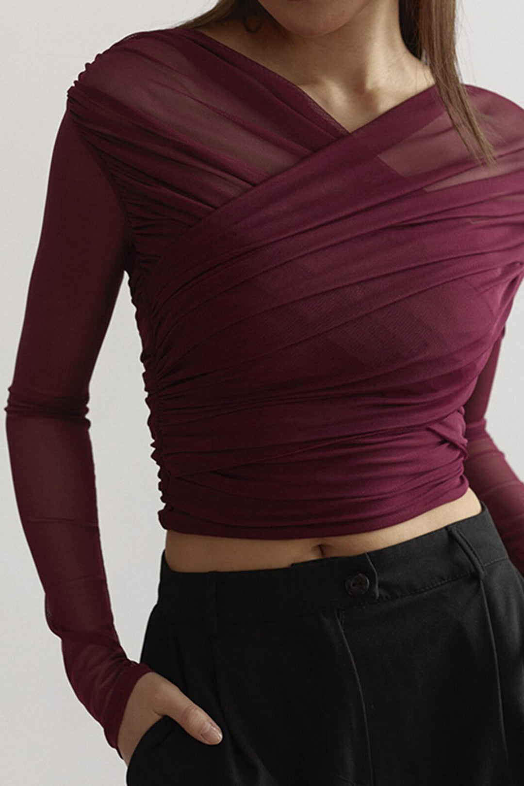 Feminine Women's Soft Airy Long Sleeve Top - OutfitLondon