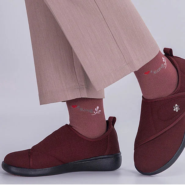 Comfortable Women's Wide Fit Flats