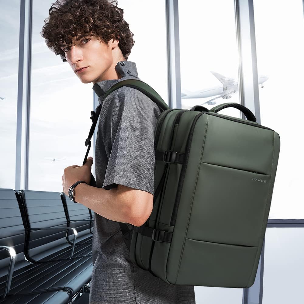 Spacious 26-45L Water Resistant Hiking Rucksack with Laptop Compartment - OutfitLondon
