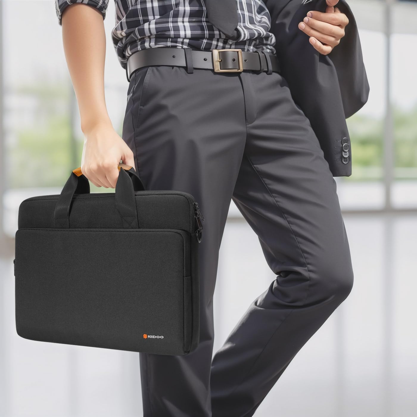 Durable Laptop Messenger Bag with Extra Cushioning - OutfitLondon