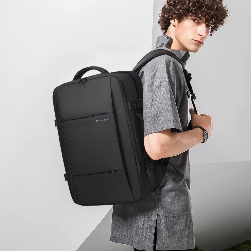 Spacious 26-45L Water Resistant Hiking Rucksack with Laptop Compartment