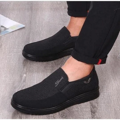 Comfortable Men's Casual Slip On Canvas Shoes