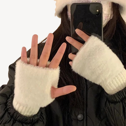 Soft Women's Touchscreen Gloves