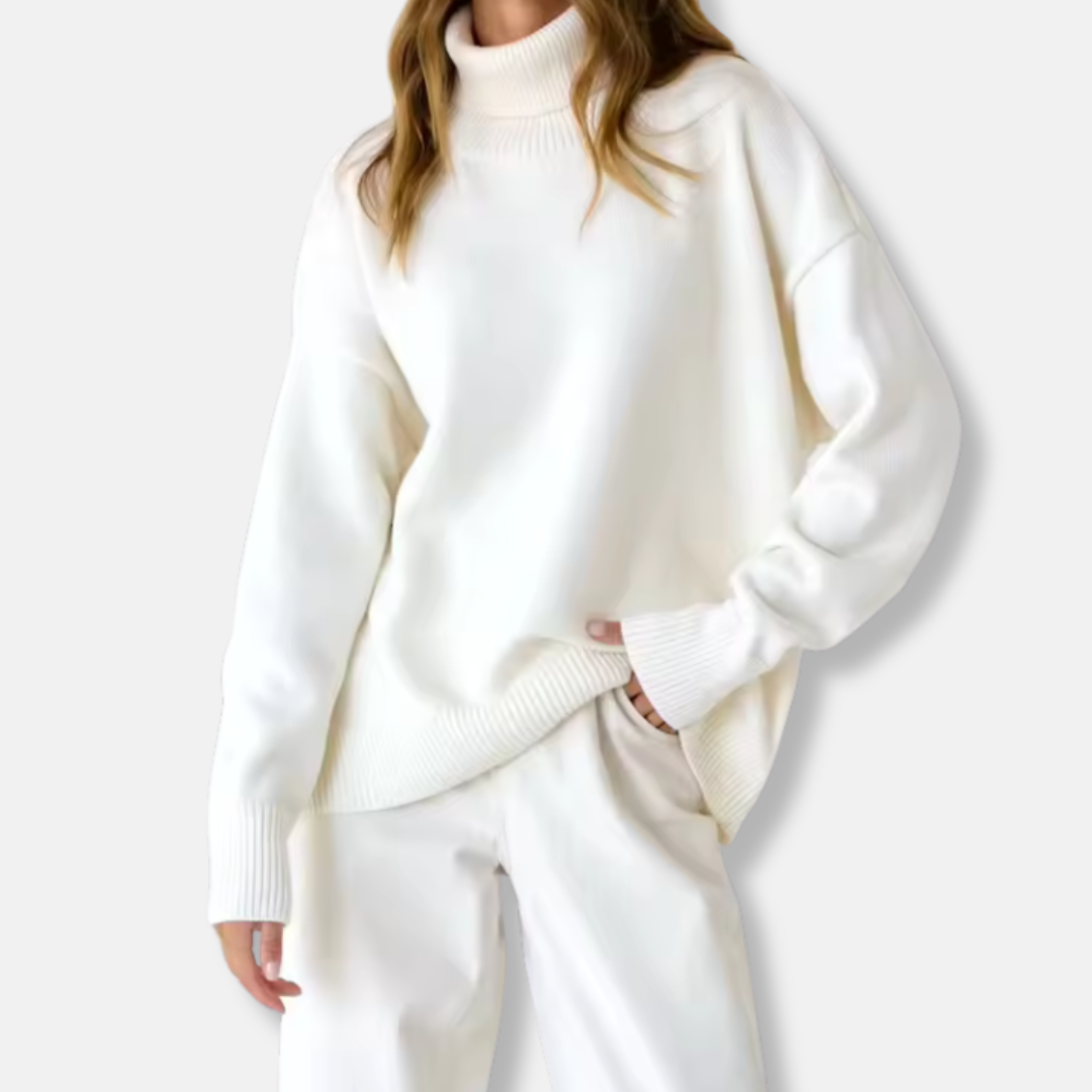 Soft Women's Oversized Turtleneck Sweater