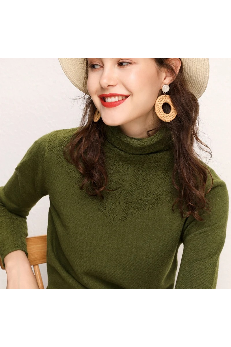 Cozy Ladies Cable Knit Winter Jumper