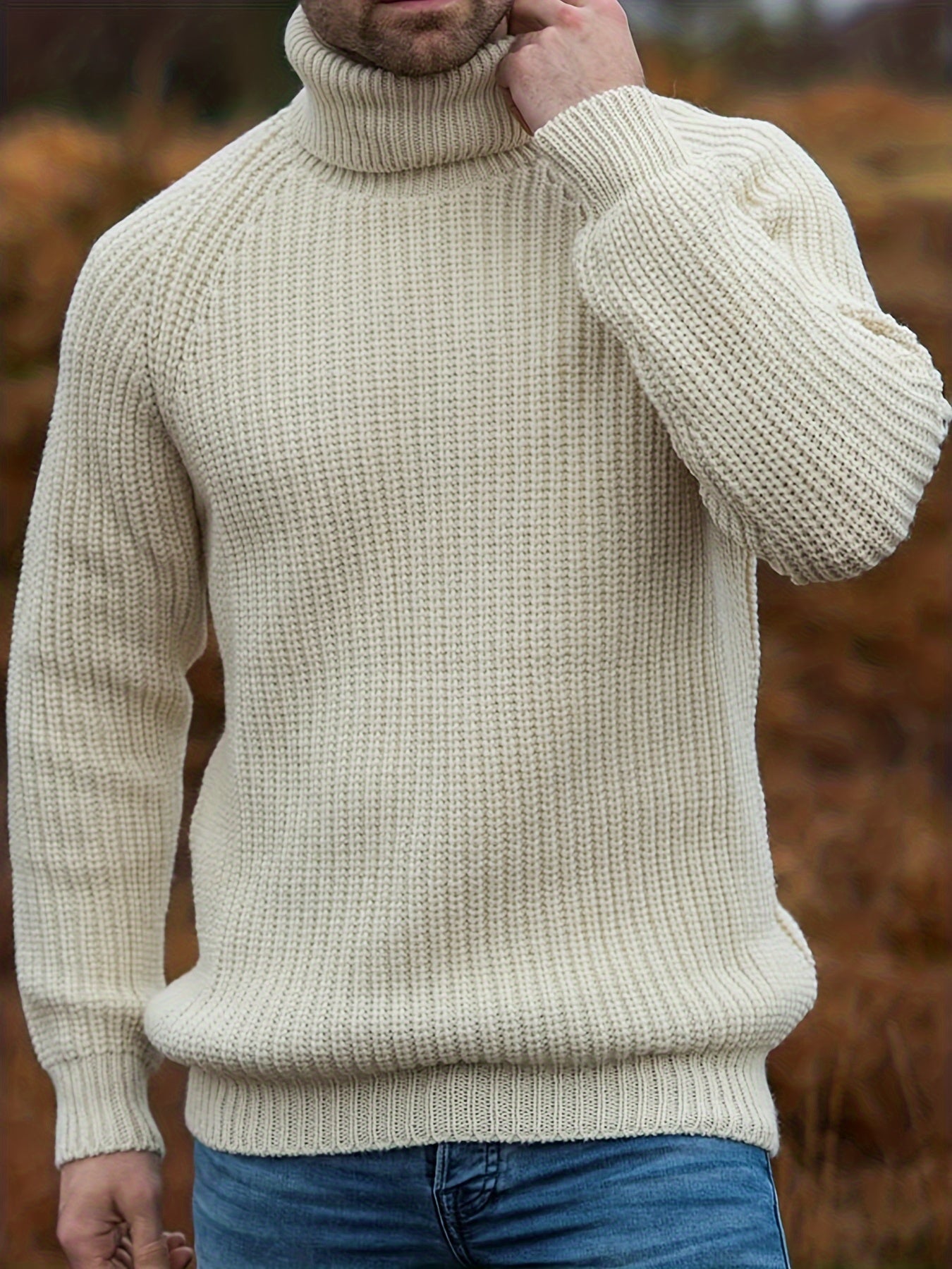 Cozy Traditional Men's Winter Crew Neck Sweater - OutfitLondon