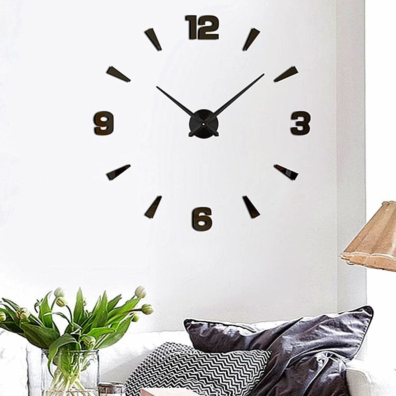 Elegant Metal Round Wall Clock