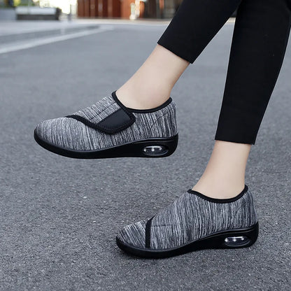 Comfortable Fit Wide Walking Shoes