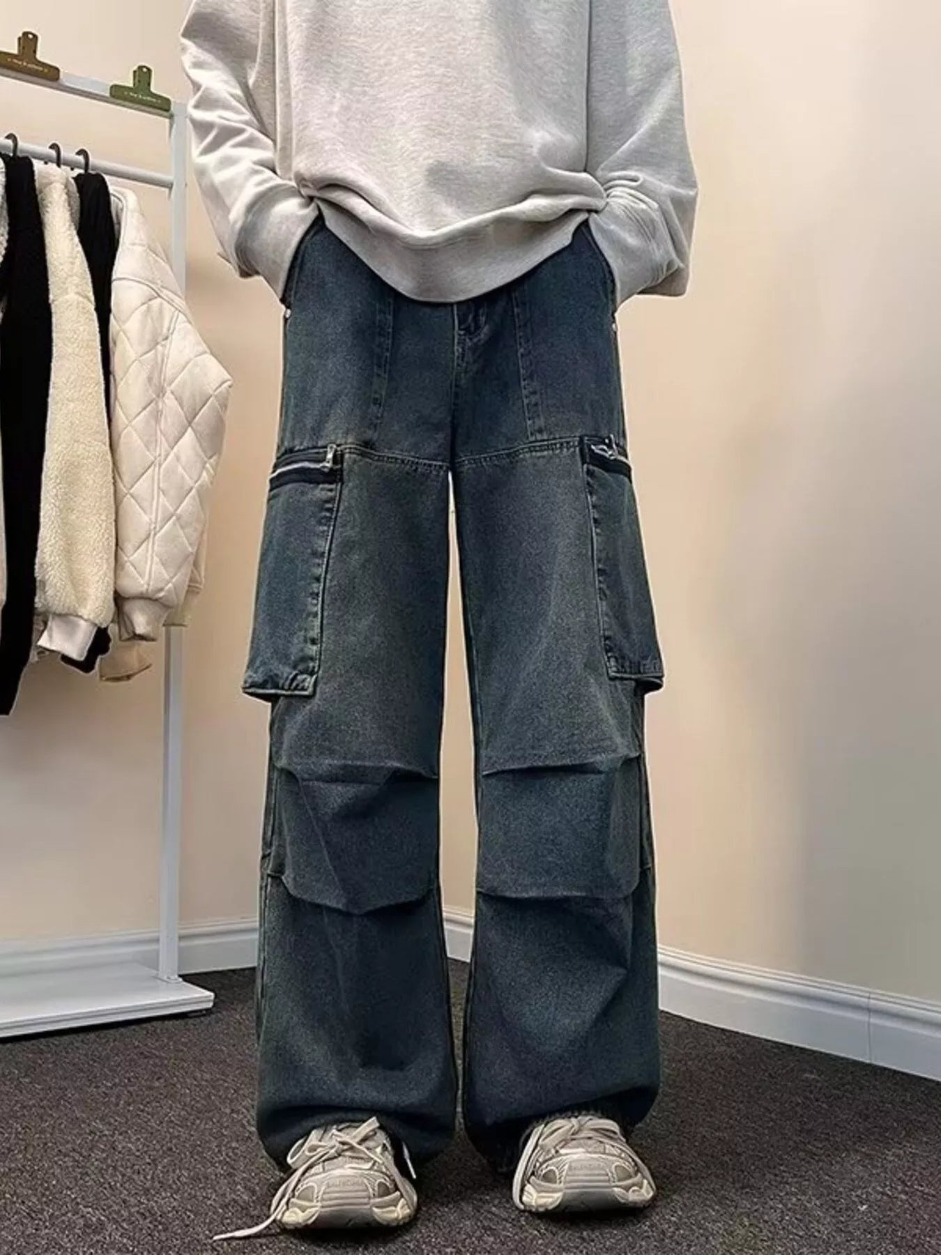 Comfortable Loose Fit Cargo Pants for Men - OutfitLondon