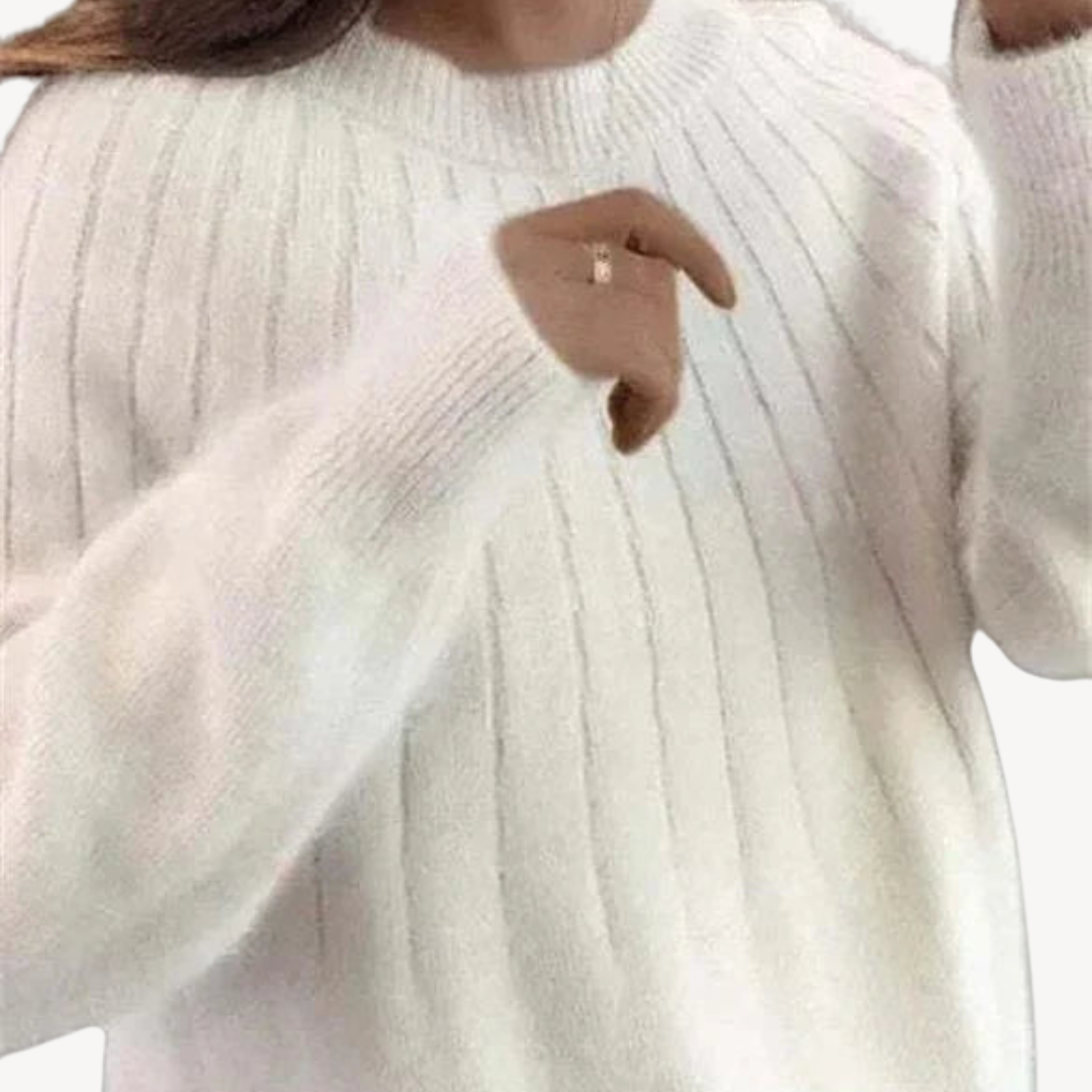 Soft Women's Cable Knit Wool Sweater