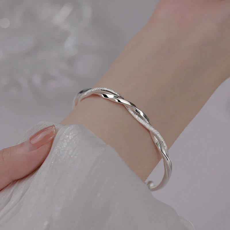 Stylish Silver Cuff Bangle Women's Classic Accessory - OutfitLondon