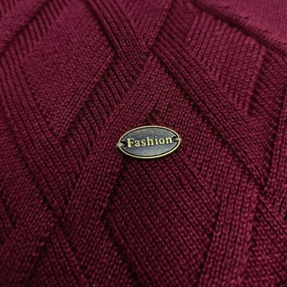 Traditional Cable Knit Men's Crew Neck Sweater