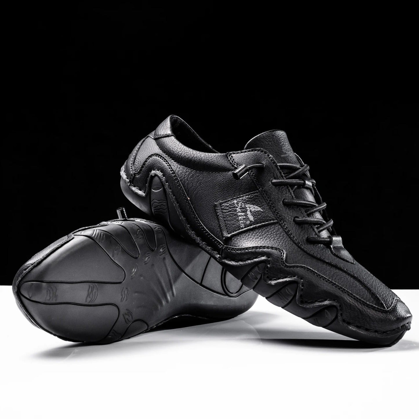 Men's Comfortable Lace Up Sneakers with Contrast Details