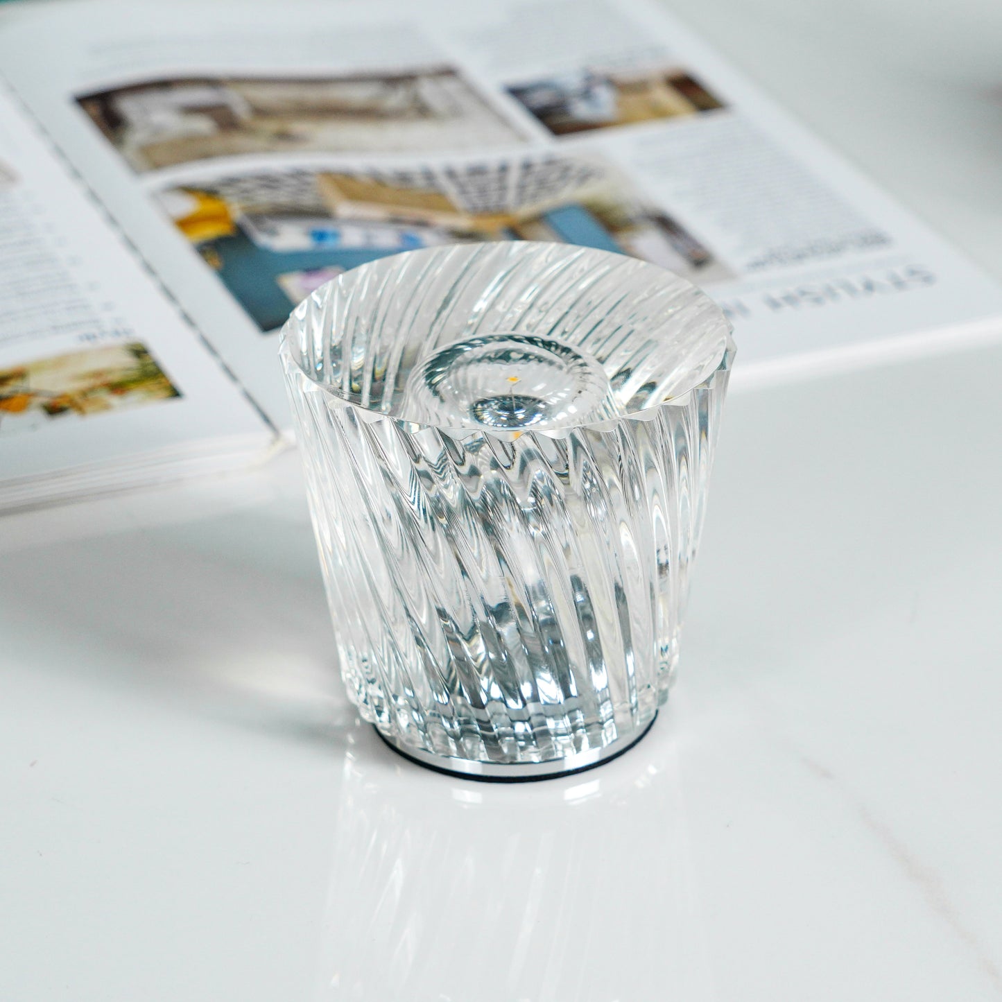 Xtal Becrux Table Lamp