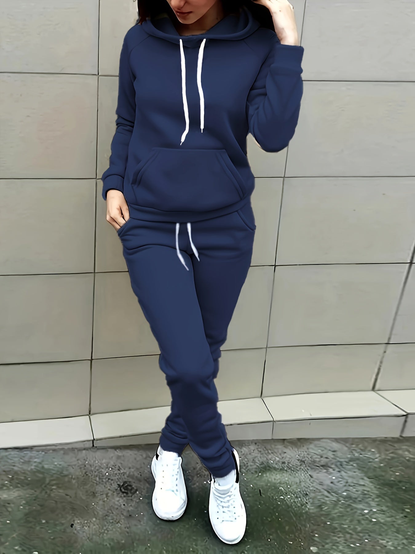 Cozy Women's Hoodie and Sweatpant Lounge Set - OutfitLondon