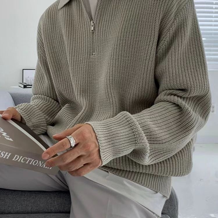 Relaxed Fit Men's Cable Knit Sweater