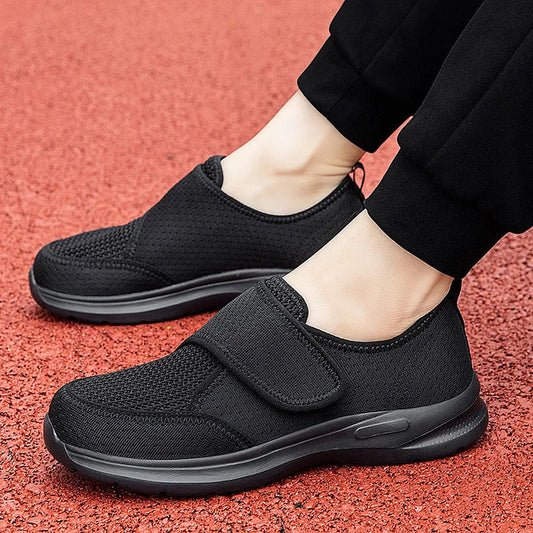 Comfortable Walking Shoes for Wide Feet - OutfitLondon