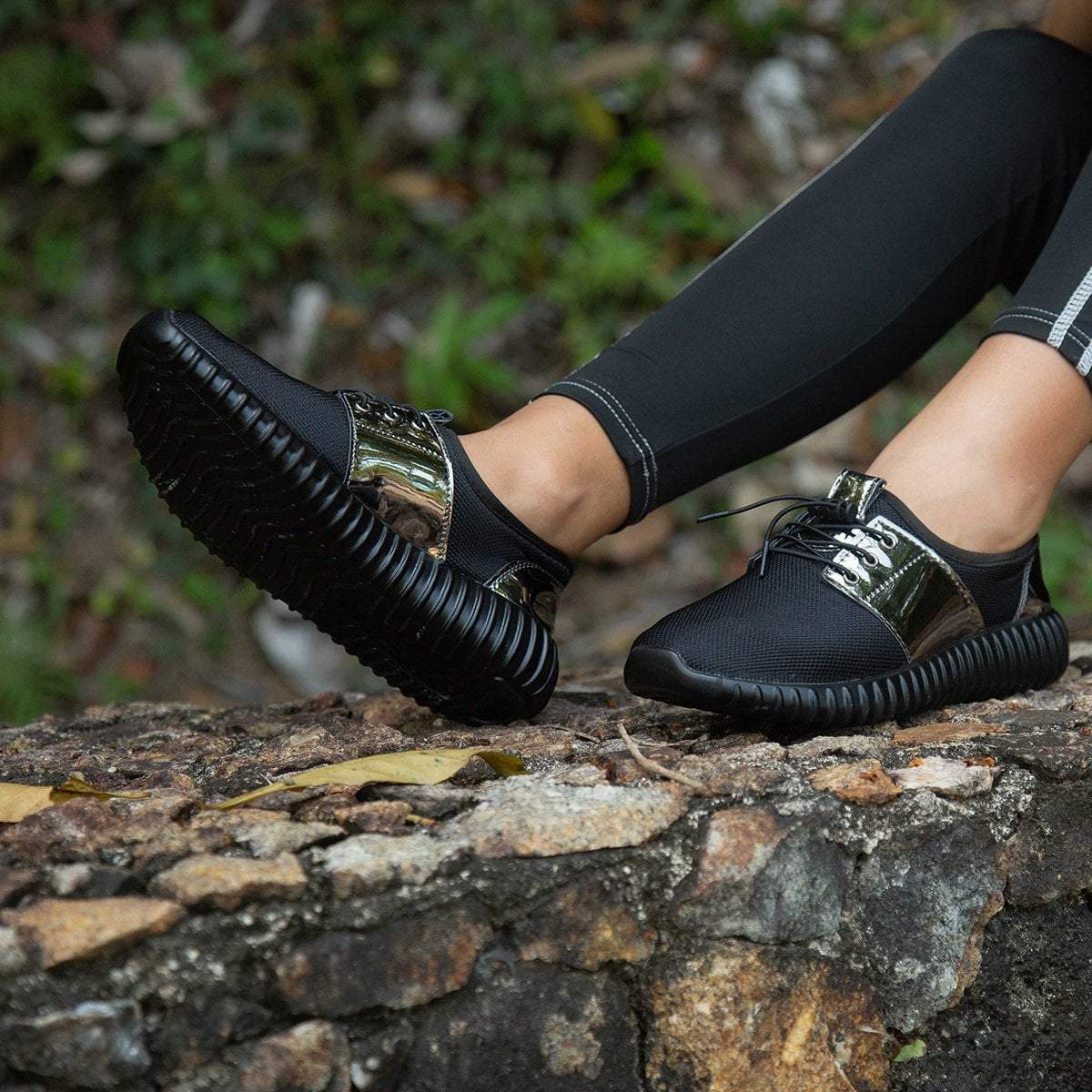 Unisex Stellar Lace up Walking  Sneakers