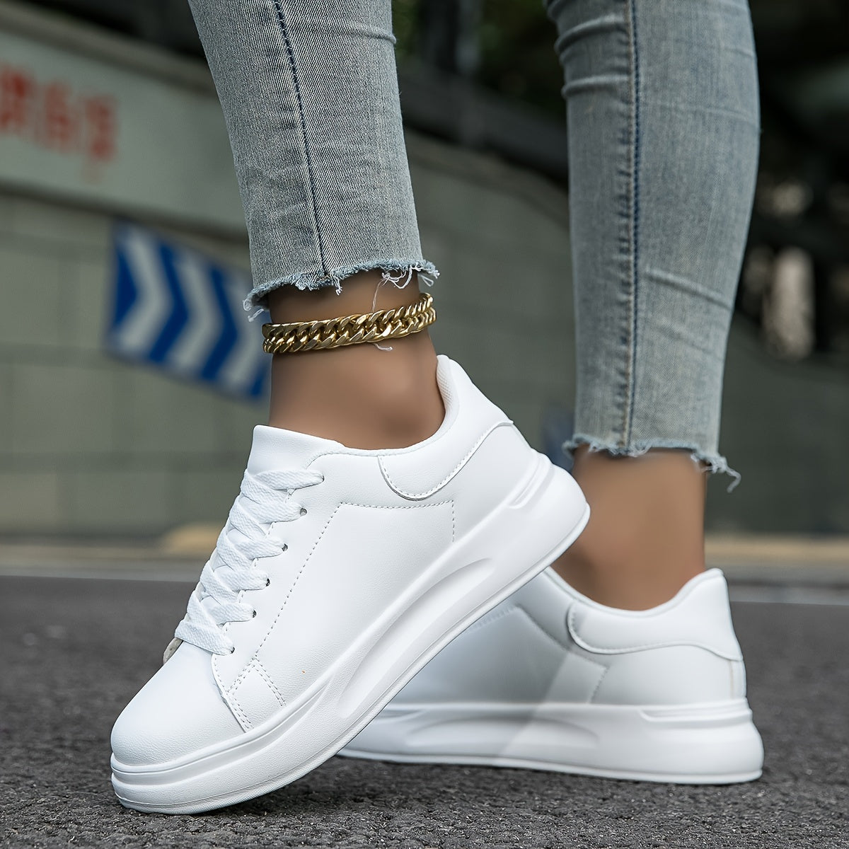 Classic Mono Low Top Basketball Shoes