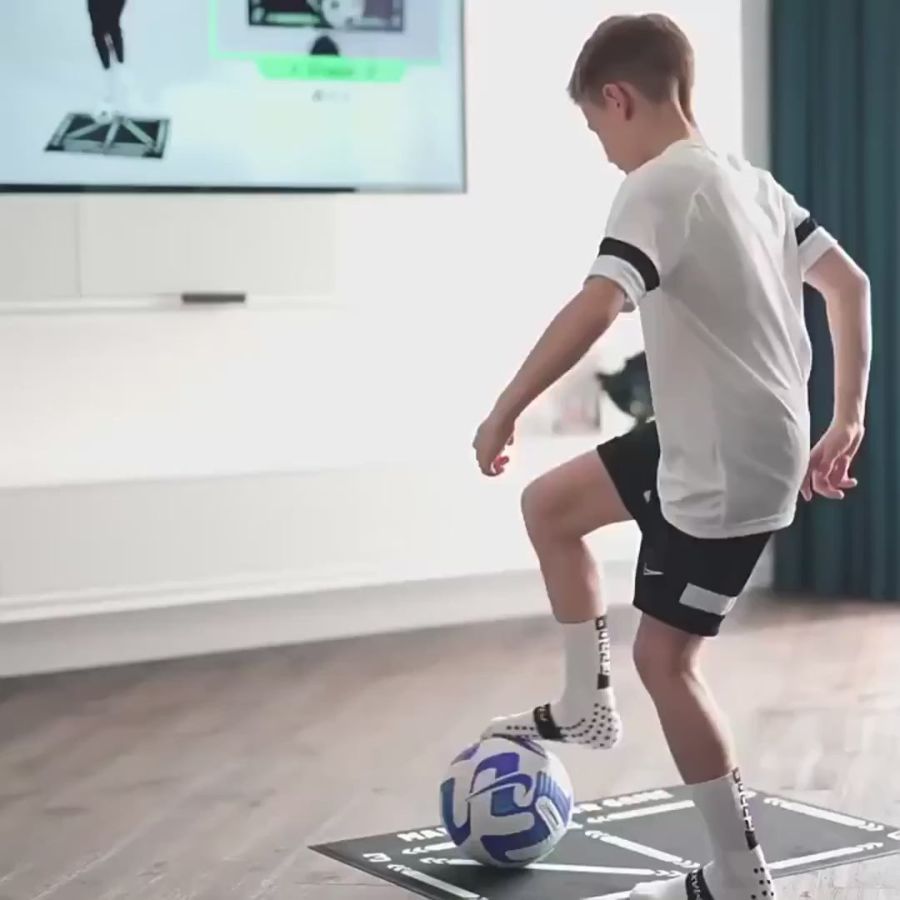 Pro Soccer Training Mat and Coaching Videos - OutfitLondon
