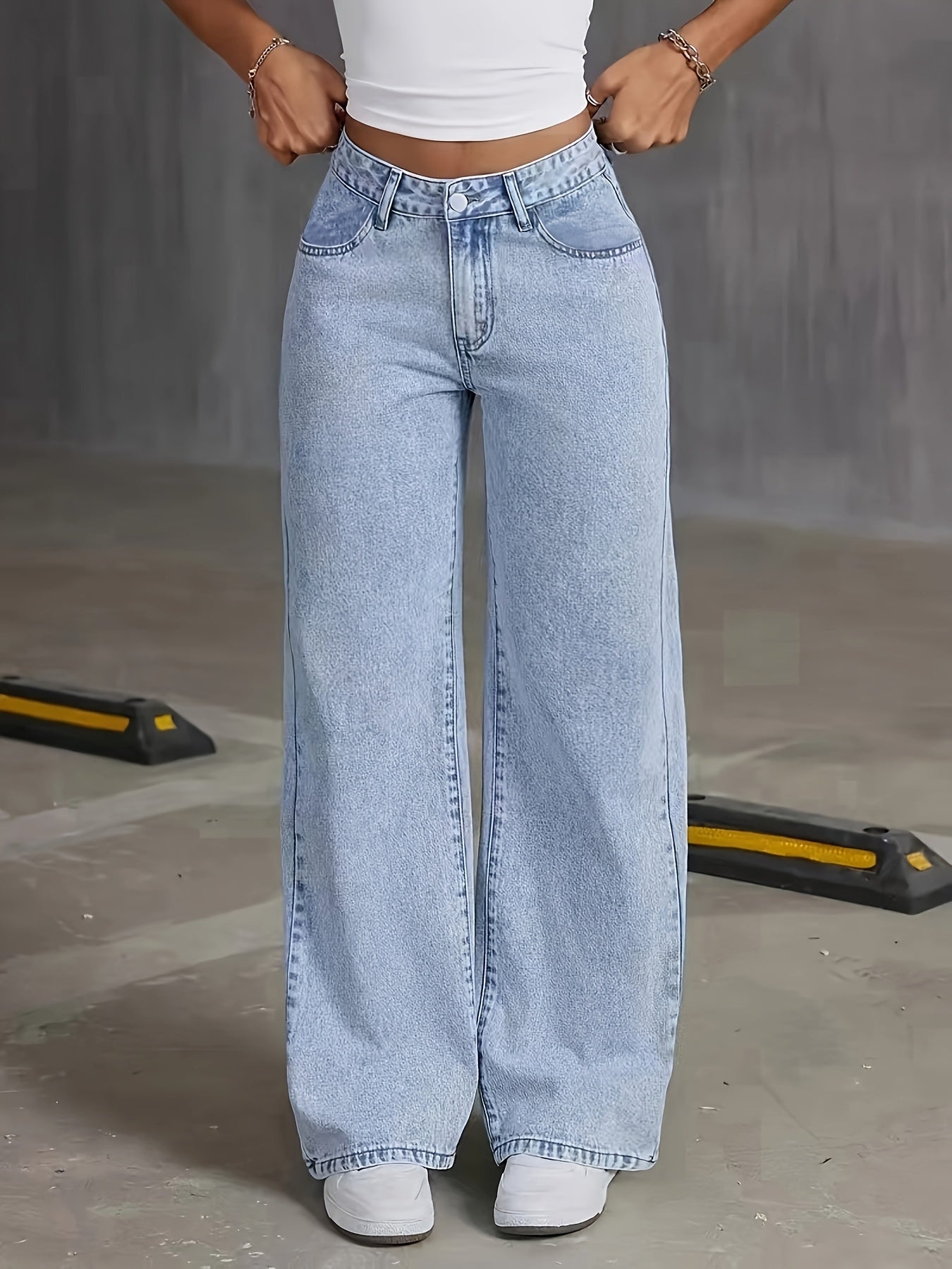 Fashionable High Rise Women's Jeans - OutfitLondon