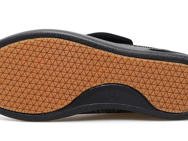 Comfortable Fit Wide Walking Shoes