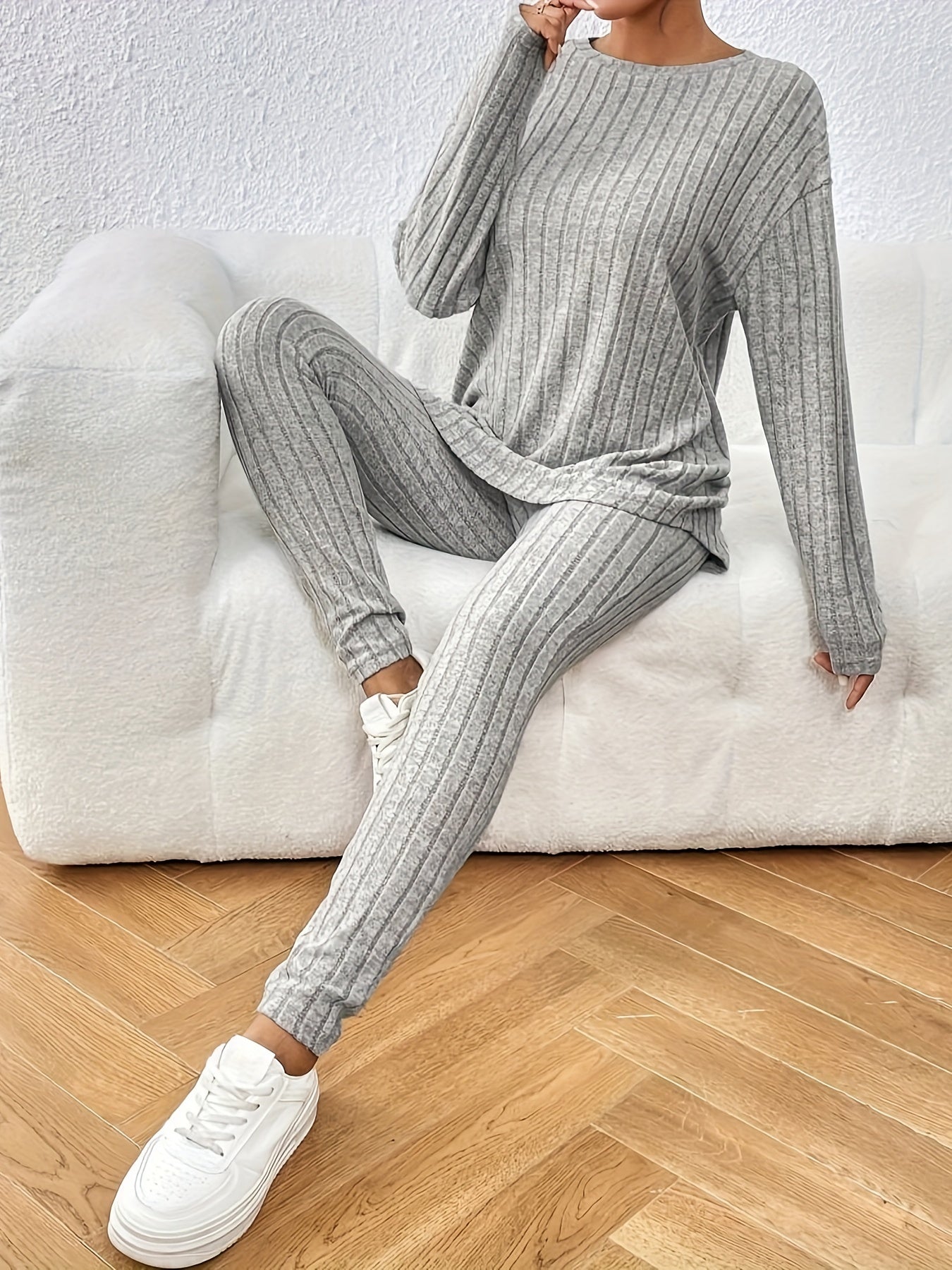 Soft Ladies 2-Piece Long Sleeve Top and Leggings Set