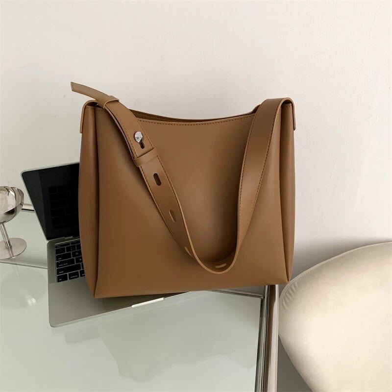 Big Spacious Crossbody Shoulder Bag