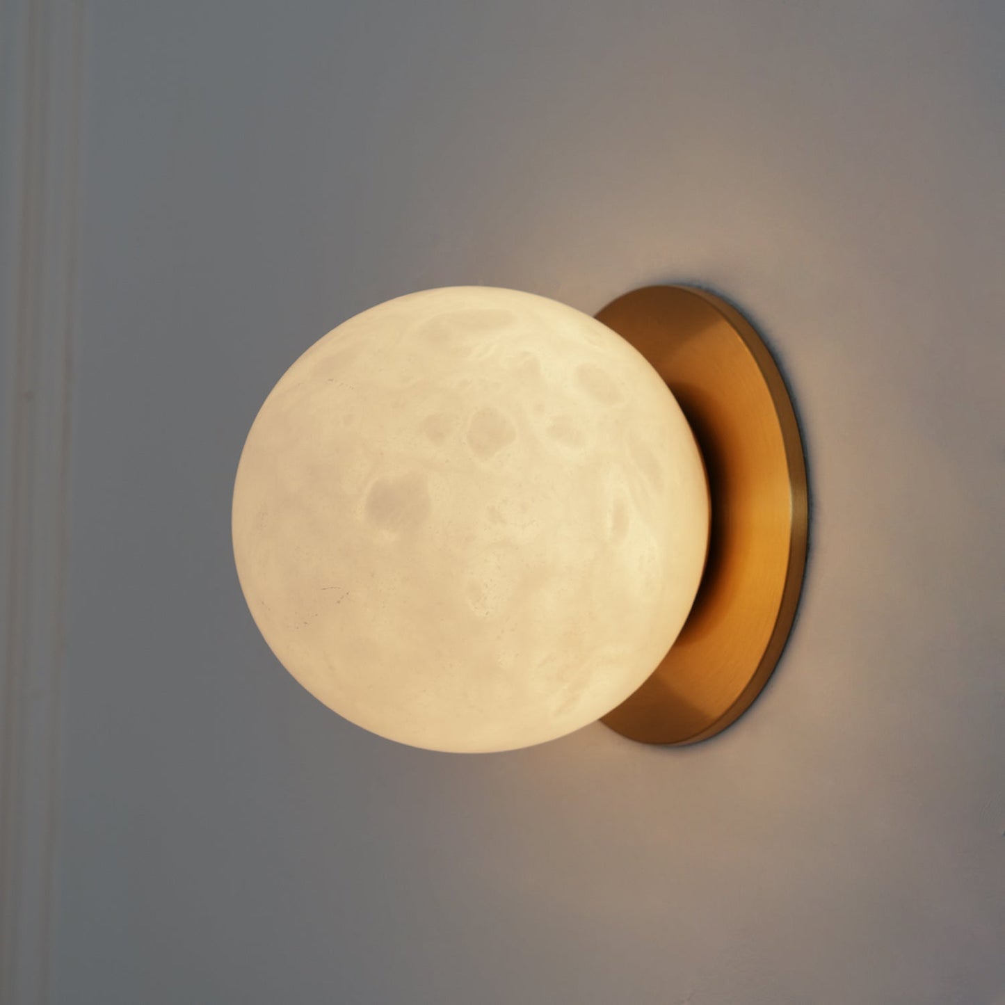 Soft White Round LED Wall Light Fixture