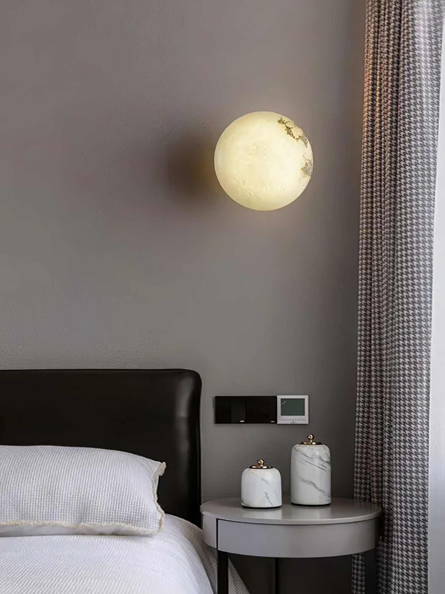 Soft White Round LED Wall Light Fixture