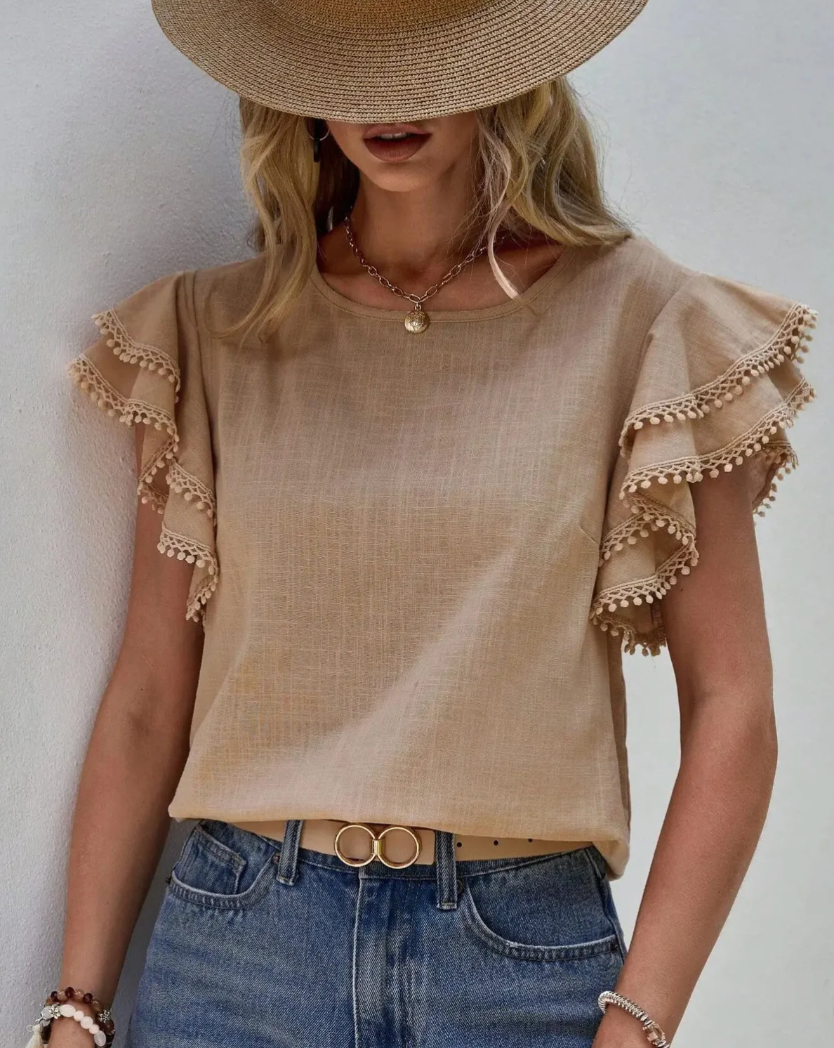 Chic Ruffle Short Sleeve Women's Blouse - OutfitLondon