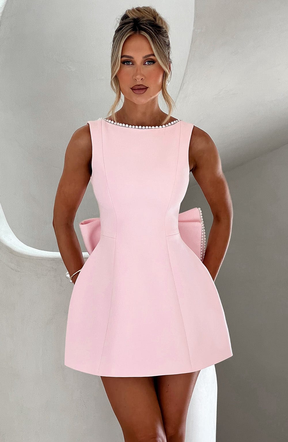 Women's Mini Dress Chic Style - OutfitLondon