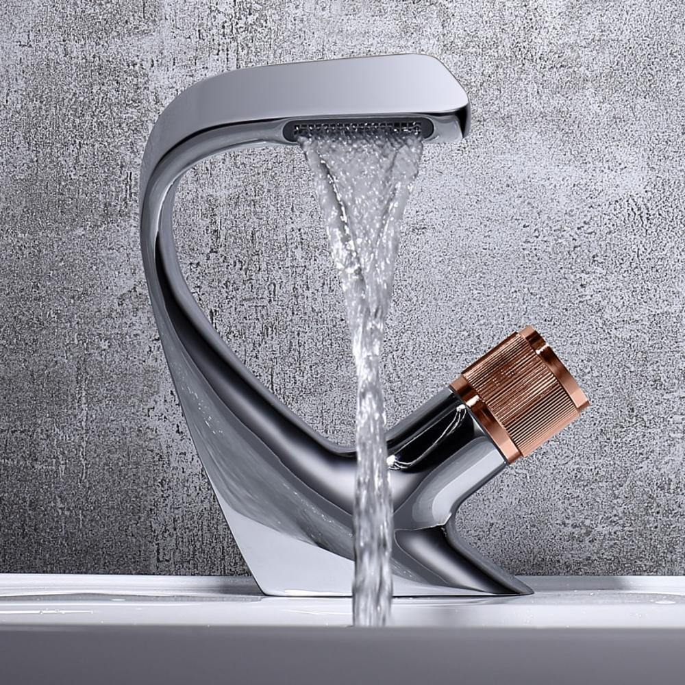 Modern One Handle Kitchen Sink Faucet