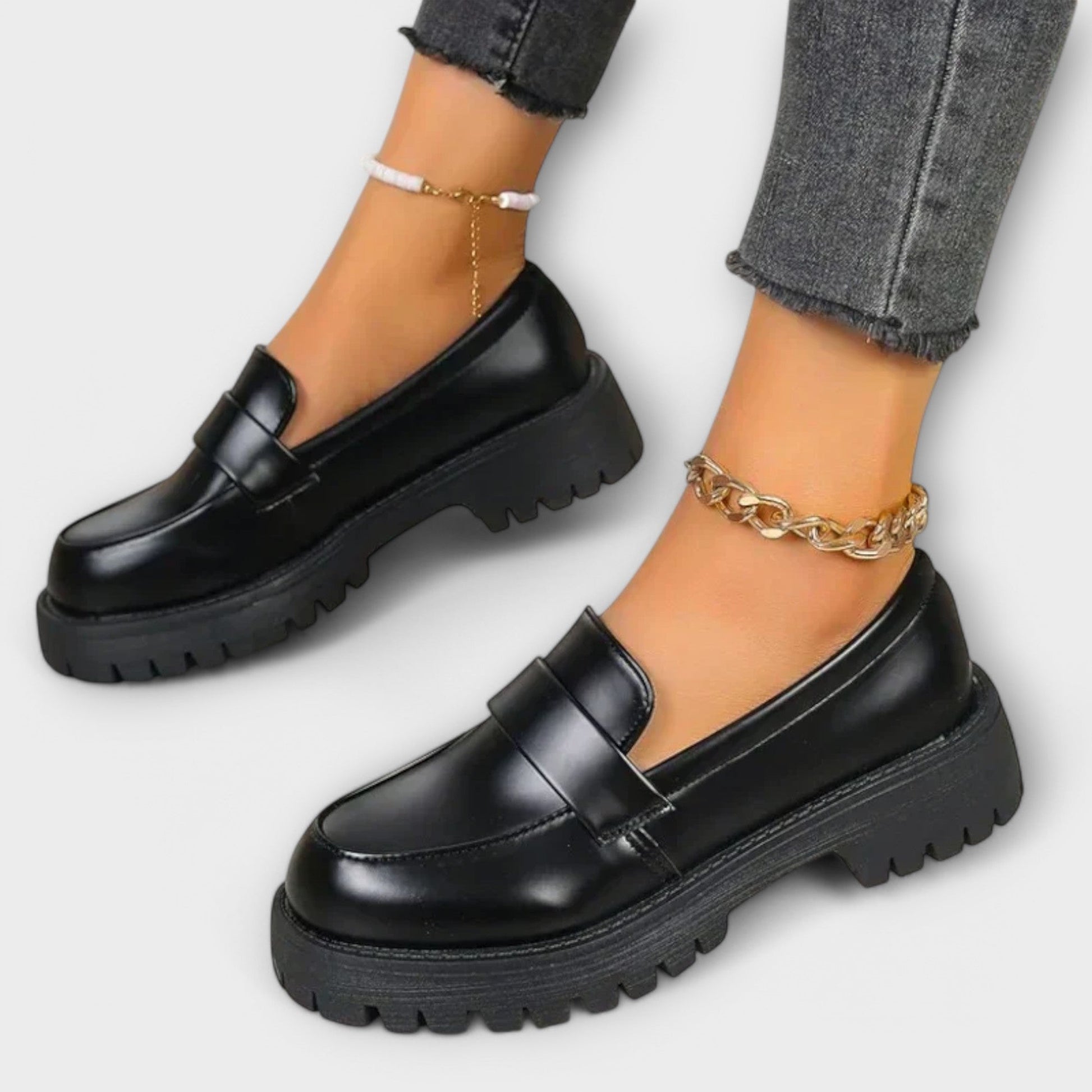 Comfortable Women's Slip On Moccasin Shoes with Low Heels - OutfitLondon