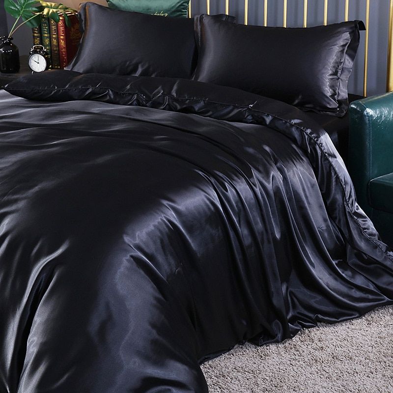 Soft 4-Piece Bedding Set with Duvet Cover