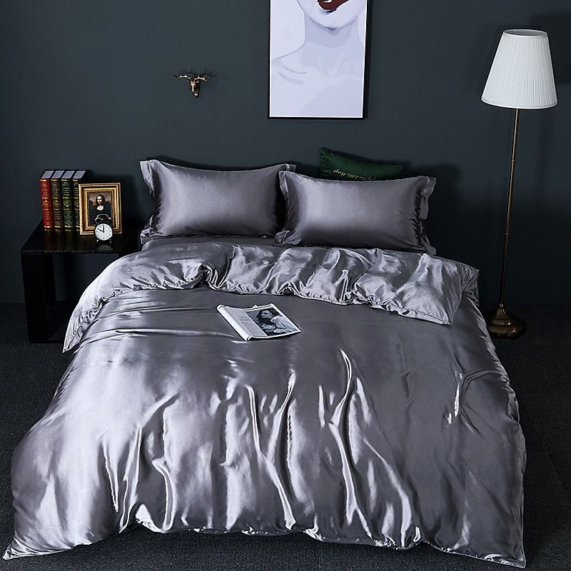 Soft 4-Piece Bedding Set with Duvet Cover