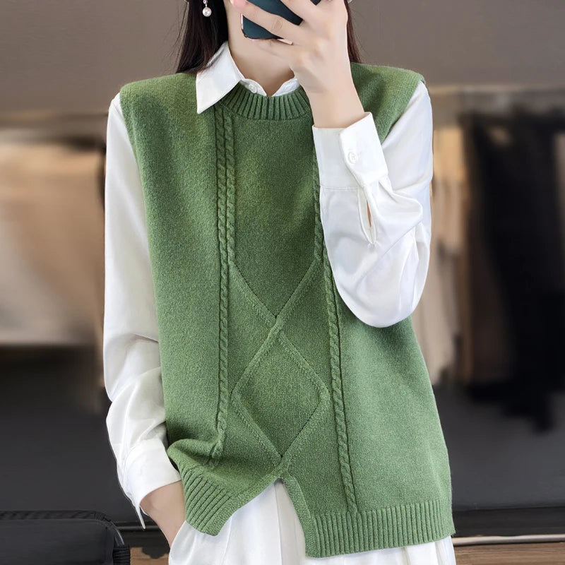 Luxurious Ladies Cashmere Sleeveless Vest - OutfitLondon