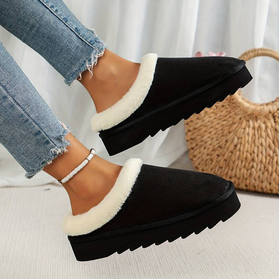 Cozy Women's Wool Fuzzy Slippers - OutfitLondon