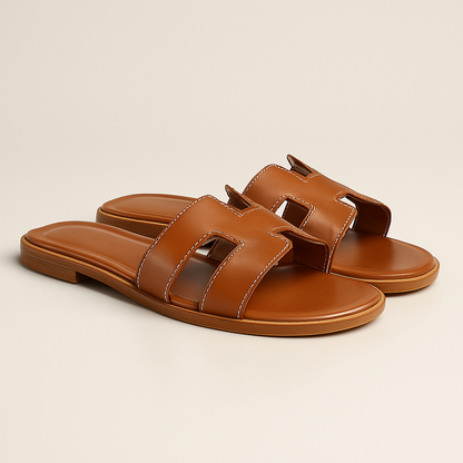 Comfortable Women's Flat Sandals with Adjustable Buckles