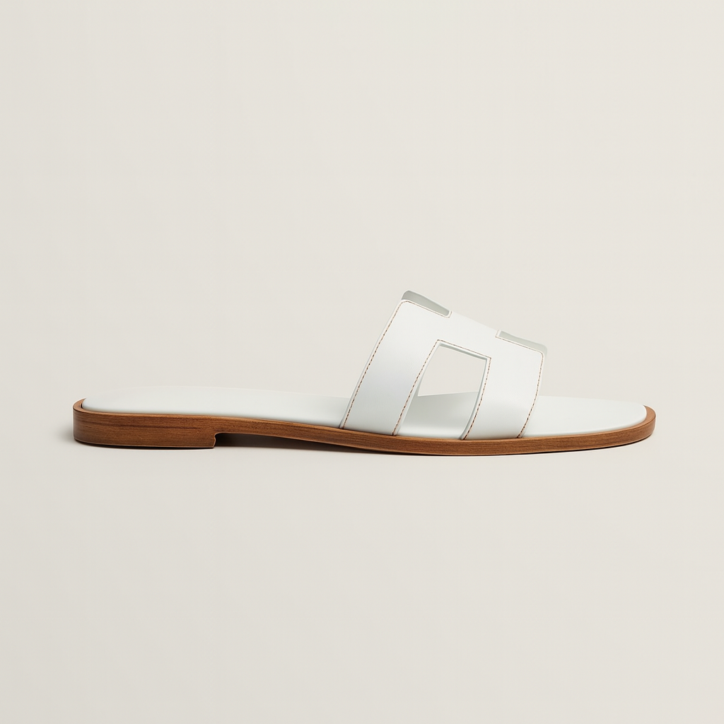 Comfortable Women's Flat Sandals with Adjustable Buckles