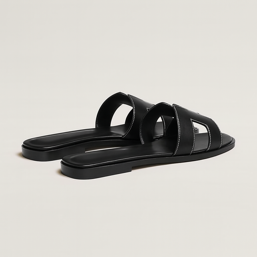 Comfortable Women's Flat Sandals with Adjustable Buckles