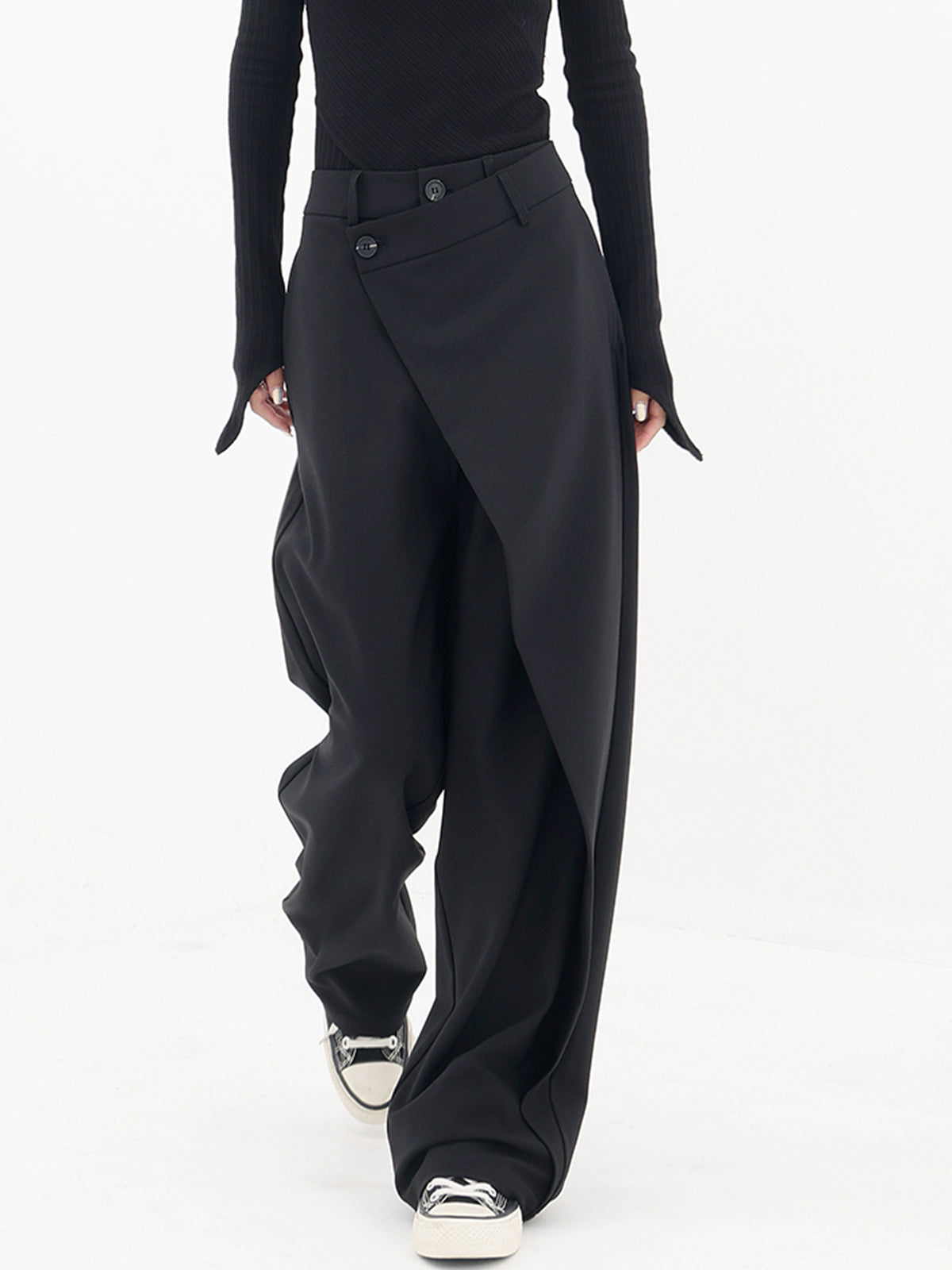 Relaxed Fit Women's Wide Leg Pants with Trendy Buttons