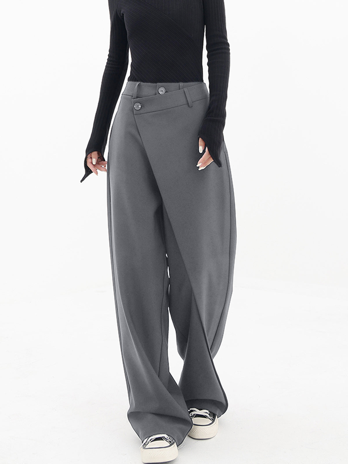 Relaxed Fit Women's Wide Leg Pants with Trendy Buttons
