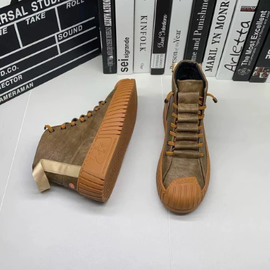 Comfortable Boots with Secret Height Boost & Back Support