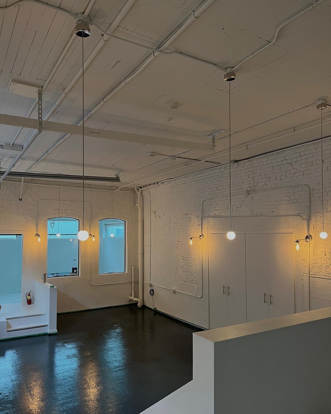 Simple Elegant Glass Pendant Light Fixture