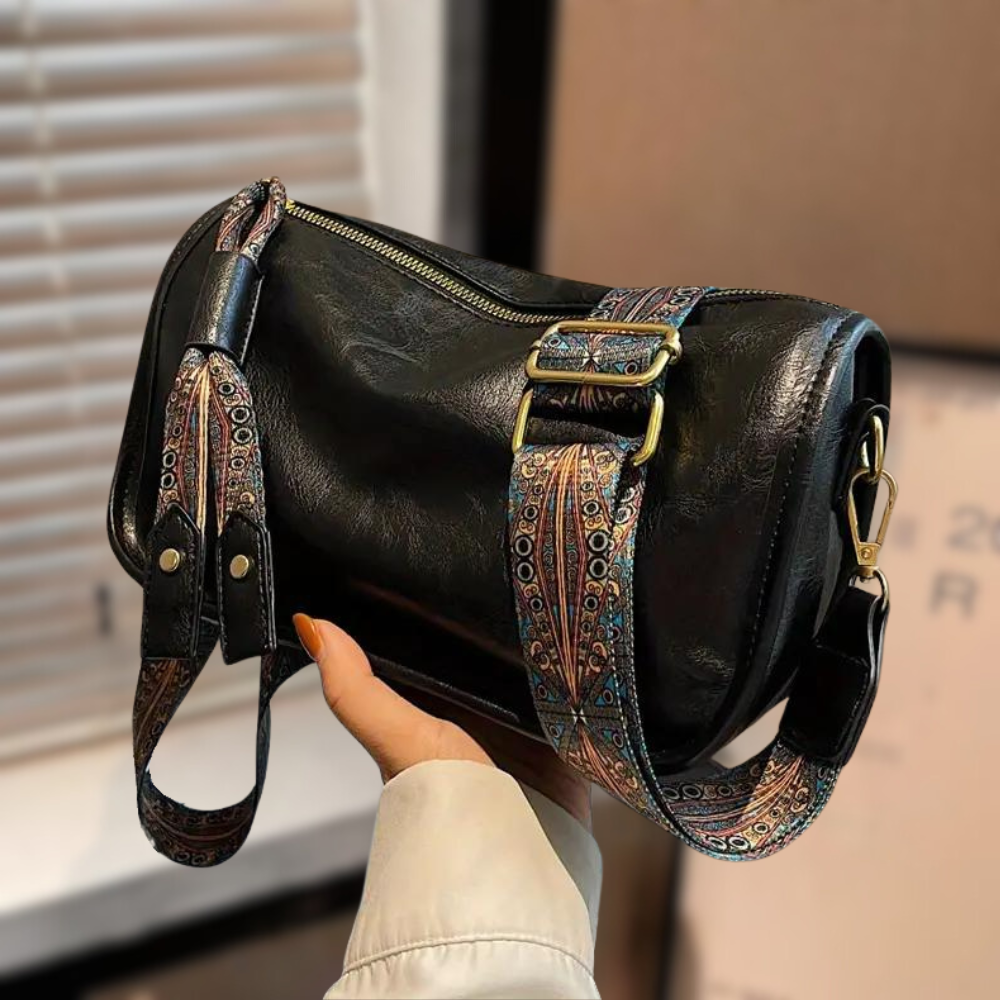 Compact Stylish Crossbody Bag For Everyday - OutfitLondon