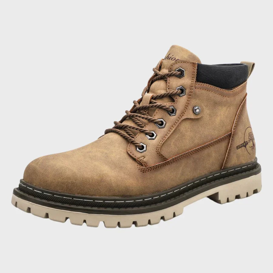 Men's lightweight hiking shoes
